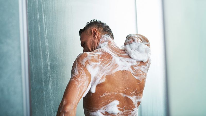 Best Antibacterial Body Wash for Men with Body Odor